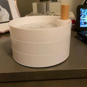 Three tier jewelry organizer